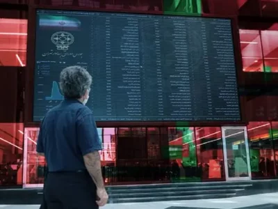 دلار به داد بورس رسید | وضعیت معاملات بازار بورس در ۱۹ آذر