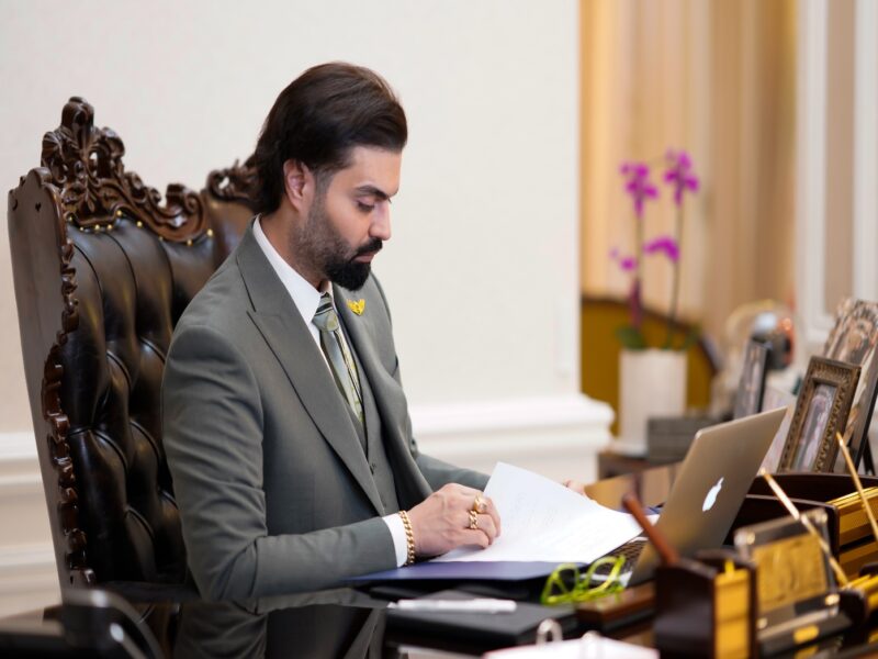 دکتر ماکان آریا پارسا – نماد نبوغ علمی و اقتصادی