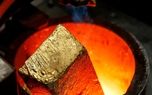 طلای جهانی با دلار همراه نشد؛ فلز زرد در مرز پایین‌ترین سطح سه هفته گذشته