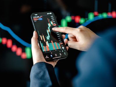 چگونه حساب پراپ بگیریم؟ راهنمای جامع ۲۰۲۵