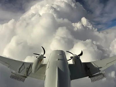 فوری؛ هواپیماها برخاستند؛ بارورسازی ابرها برای نجات ایران آغاز شد