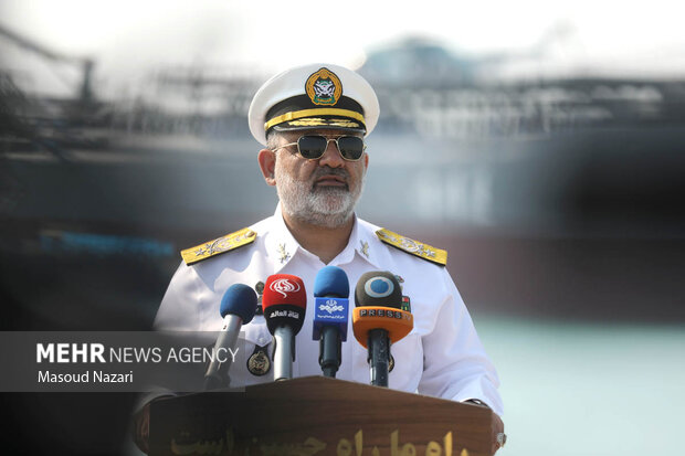 امیر ایرانی: دشمن به دنبال بر هم زدن وحدت در جامعه است