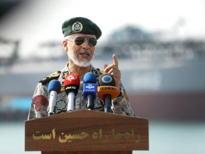 امیرسیاری:برای توسعه اقتصاد دریا محور باید اقتدار دریایی را افزایش داد