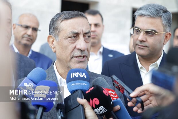 تأکید معاون رئیسجمهور بر تکمیل بیمارستانهای استان بوشهر