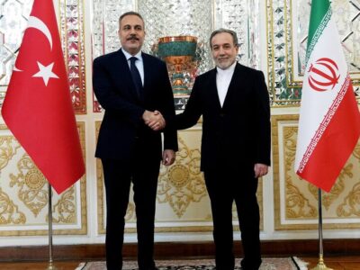 دیدار وزیر خارجه ترکیه با عراقچی