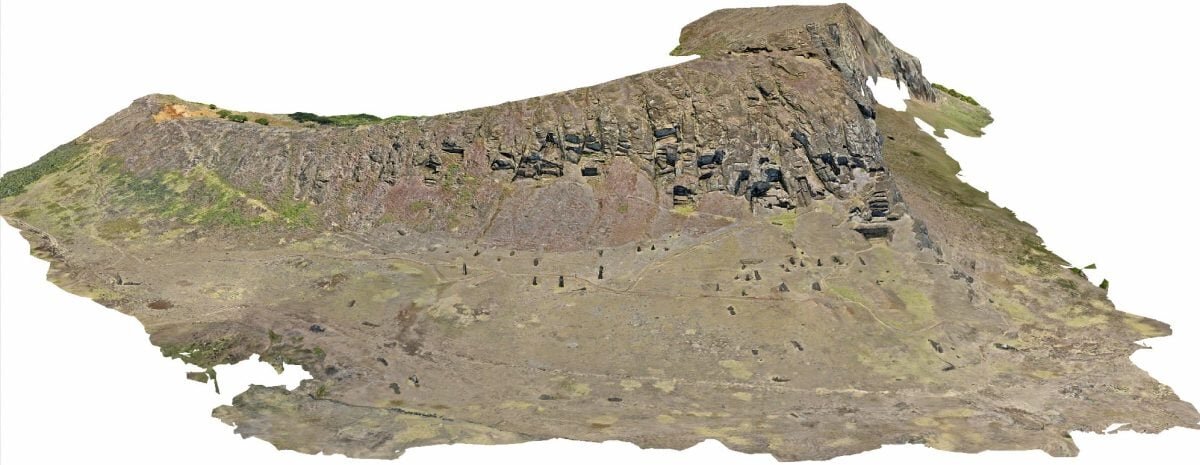 وقتی مجسمه‌های عظیم سنگی راه می‌روند / اسطوره یا فناوری پیشرفته باستانی؟