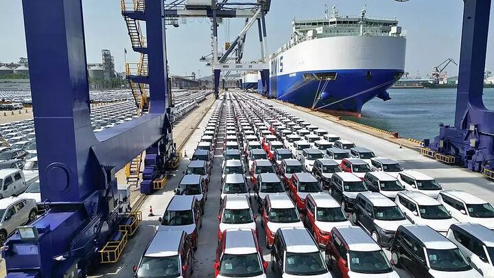 مقررات تازه چین، واردات خودرو به کشور را با چالش جدی رو به ‌رو می ‌کند