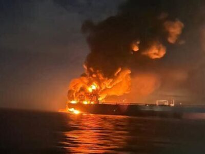 «ناوگان سایه» روسیه زیر ضربه اوکراین/ حمله به ۲ نفتکش در دریای سیاه