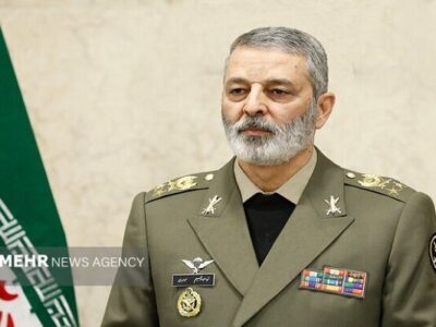 پیام تبریک سرلشکر موسوی به فرمانده نداجا به مناسبت روز نیروی دریایی