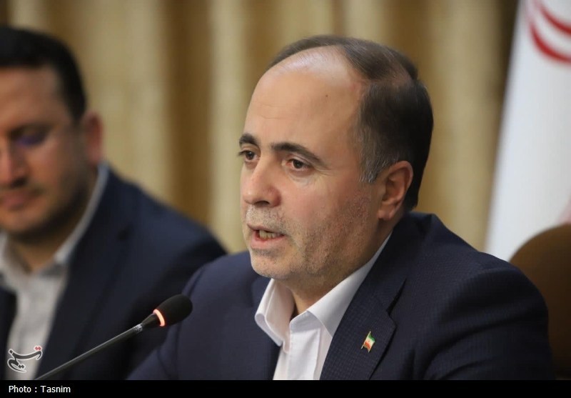 احتمال ۶۰ درصدی حمله ملخ صحرایی به کشور/ قزلجه: آمادگی کامل داریم