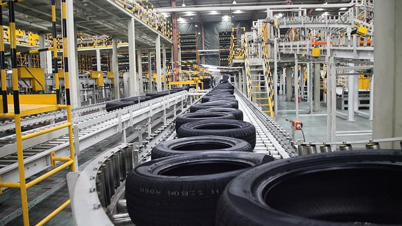 ادامه وضعیت ارزی، قطع انرژی و مواد اولیه، بازار لاستیک را دچار جهش قیمت می کند استمرار وضع موجود ارز، قطع انرژی و مواد اولیه بازار لاستیک را دچار جهش قیمت می کند