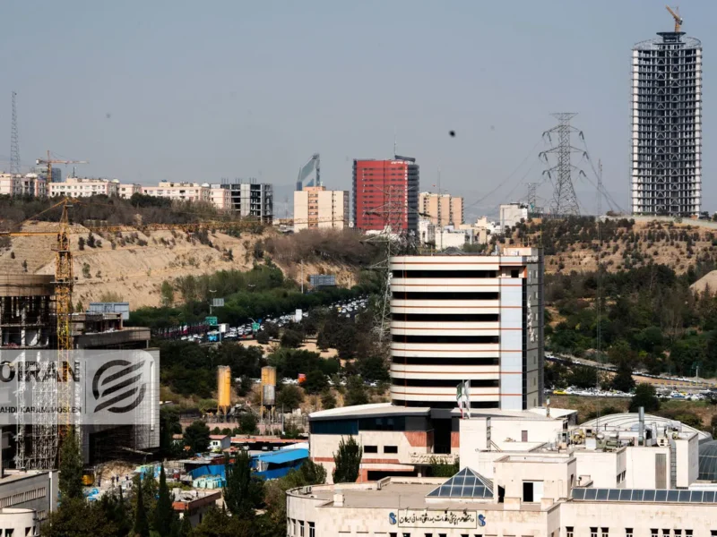 الان خانه بخریم یا نخریم؟/پیش‌بینی مشاوران املاک از وضعیت بازار مسکن تا پایان سال