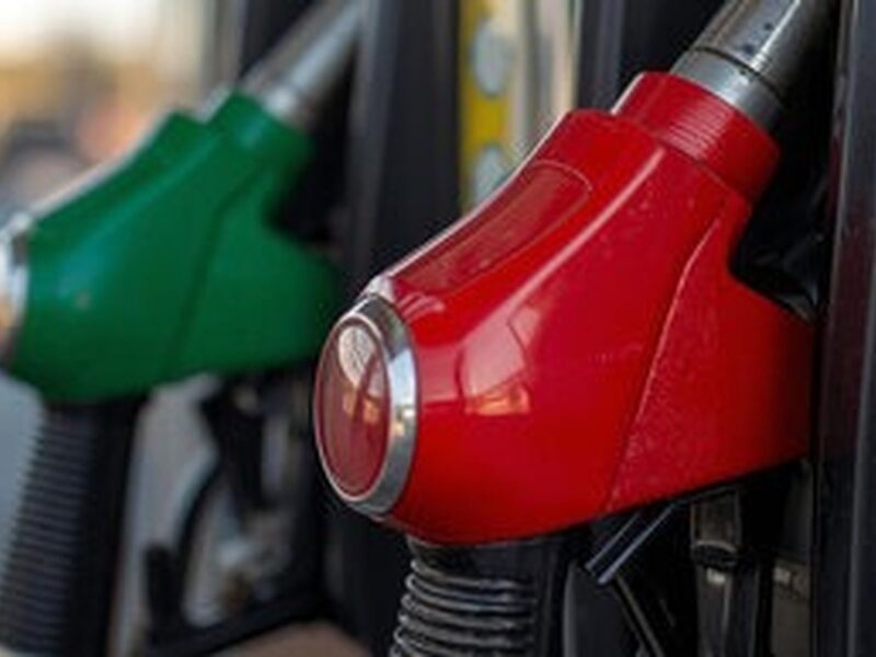 جزئیات حذف سهمیه بنزین خودروهای خارجی و وارداتی / این خودروها دیگر سهمیه بنزین ندارند