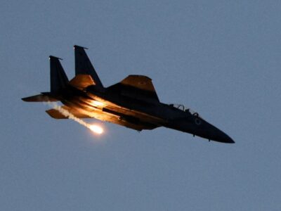 جنگنده‌های نیروی هوایی ارتش آماده‌باش شدند