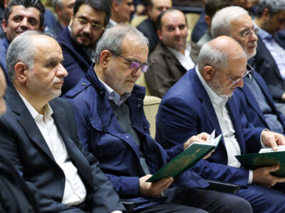 حضور پزشکیان در مراسم ختم خانواده سقاب اصفهانی