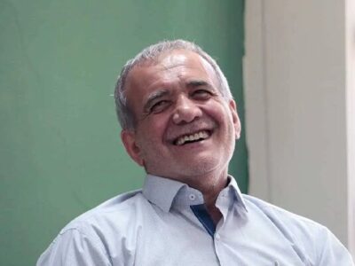 شعرخوانی متفاوت برای پزشکیان در نشست فعالان و فرهیختگان خراسان جنوبی