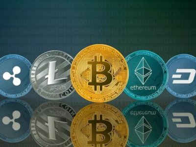 قیمت ارز‌های دیجیتال امروز دوشنبه ۱ دی ۱۴۰۴ / کاهش اندک بیت کوین و صعود اتریوم