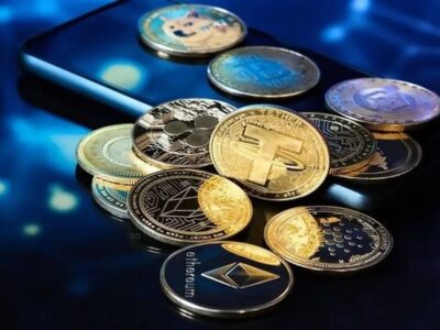 قیمت ارز‌های دیجیتال امروز چهارشنبه ۱۲ آذر ۱۴۰۴ / بیت کوین صعود کرد، اتریوم کاهش یافت