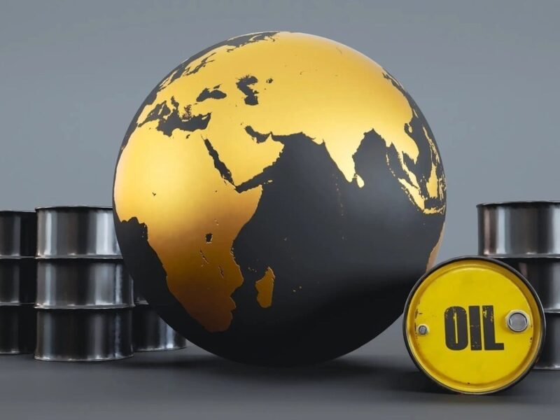 قیمت جهانی نفت امروز دوشنبه ۲۴ آذر ۱۴۰۴ / برنت و نفت خام در مسیر افزایش