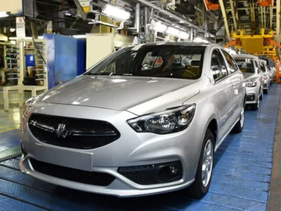 قیمت روز محصولات ایران خودرو و سایپا/ قیمت دنا پلاس، پژو ۲۰۷ و شاهین پلاس امروز چهارشنبه ۱۹ آذر ۱۴۰۴ چقدر شد؟