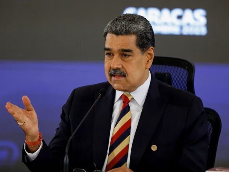 مادورو: گفتگو با ترامپ، دوستانه و مبتنی بر احترام متقابل بود / آمریکایی‌ها از جنگ خسته شده‌اند