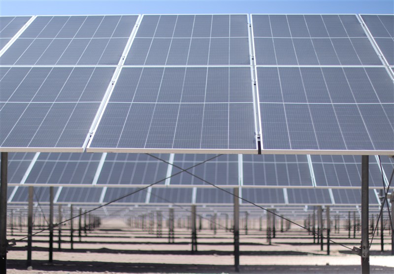 مزیتهای سهامدار شدن مددجویان کمیته امداد در نیروگاههای خورشیدی ۱۰ مگاواتی