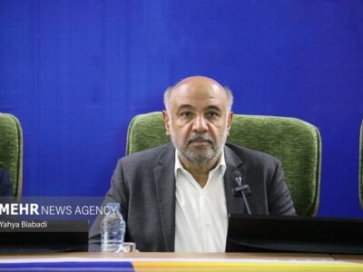 میدری: باید مردم را از خرید طلا به سرمایه‌گذاری در صنایع مولد سوق دهیم