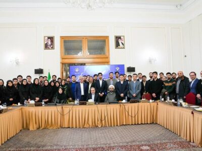 نشست رئیس و اعضای بنیاد ملی نخبگان با عراقچی