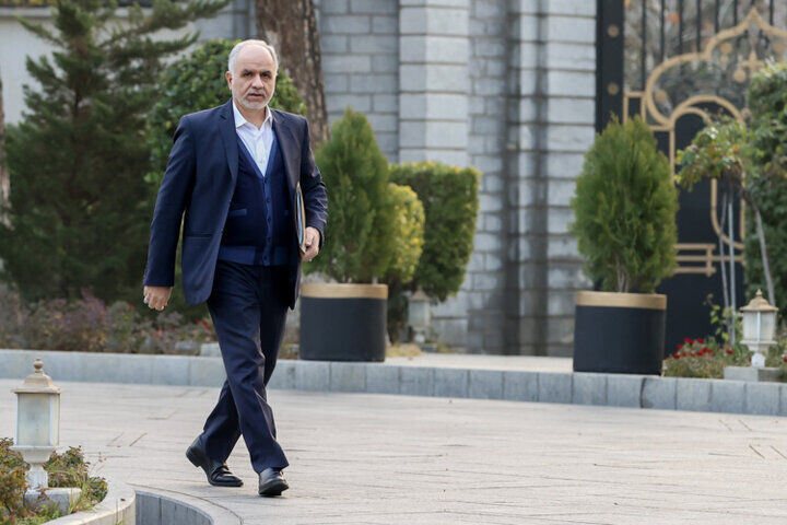 وزیر دادگستری: بازرسان تعزیرات و جهاد کشاورزی در کارخانجات تولید لبنیات مستقر می شوند