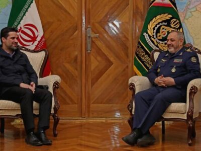 وزیر دفاع با سرپرست سازمان هواپیمایی کشوری دیدار کرد