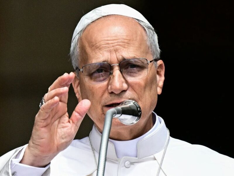 پاپ لئو به ترامپ هشدار داد / آمریکا دور حمله نظامی را خط بکشد