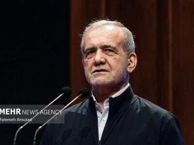 پزشکیان: امام خمینی(ره) با تمام وجودش با استکبار در ستیز بود