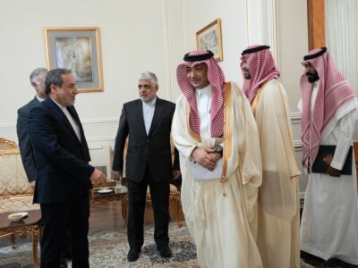 پیدا و پنهان سفر ناگهانی مقام سعودی به ایران؛ عربستان میانجی تهران و واشنگتن می‌شود؟