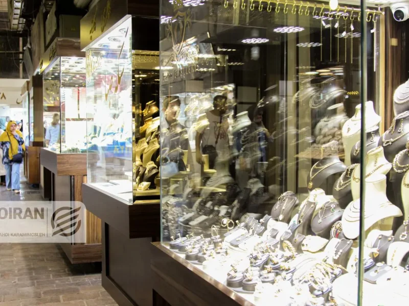 آخرین قیمت طلا و سکه امروز دوشنبه ۶ بهمن/ رکوردشکنی قیمت ها + جدول