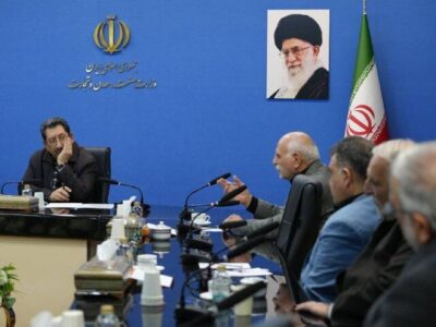 نشست مسئولان اتاق اصناف کشور و امنای بازار با وزیر صمت