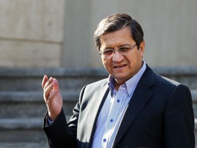 همتی بورس را از سایه بیرون کشید/ آینده بازار سرمایه در سایه مدیریت جدید بانک مرکزی