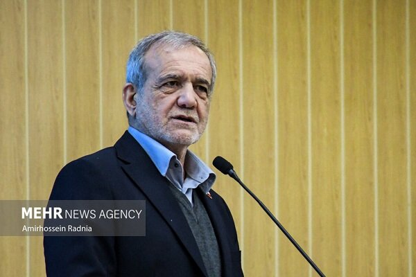 پزشکیان: سامانه رصد پروژههای کلان و ملی سریعتر راهاندازی شود