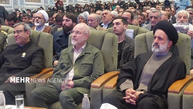 اجلاسیه ملی شهدای غریب اسارت با حضور قالیباف در مشهد برگزار شد