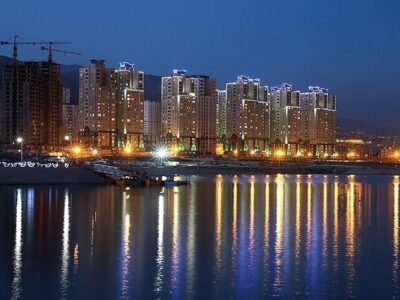 تهویه طبیعی هوای تهران در منطقه ۲۲ در حال مسدود شدن است