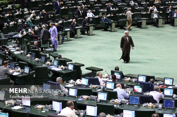 حداقل نرخ عوارض کالاهای آسیبرسان ۲ درصد تعیین شد