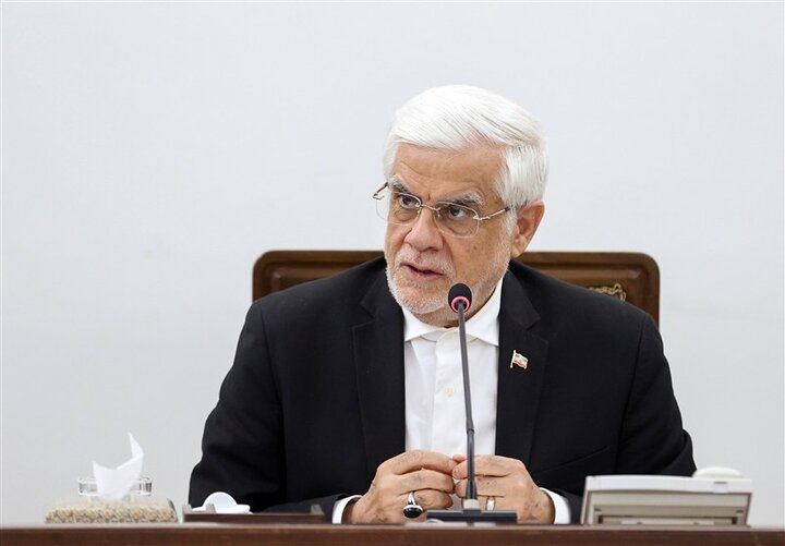 دستور عارف برای پیگیری فوری و گزارش حادثه آتشسوزی بازارچه غرب تهران