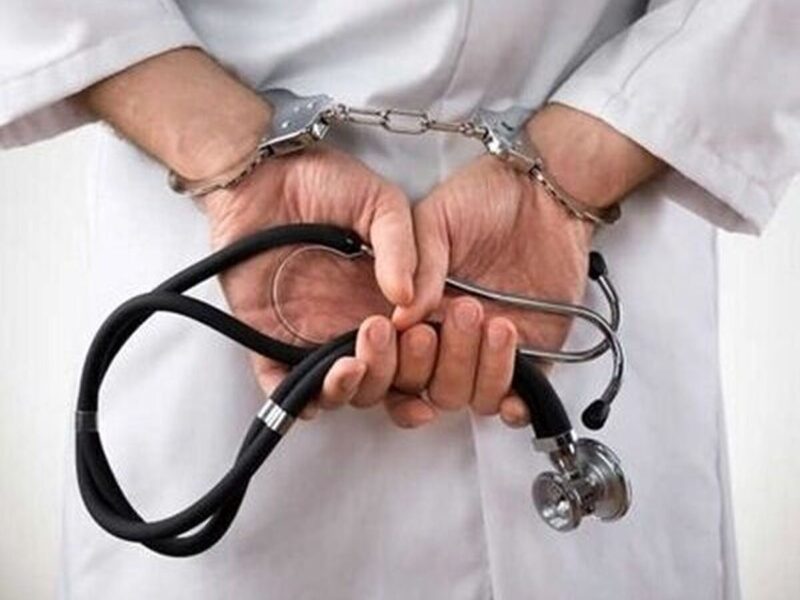 دستگیری ۳ پزشک قلابی/ سه دستیار از اتباع بیگانه بودند