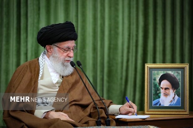 رهبر انقلاب: روایت‌های پیشرفت باید به گوش و دل جوانان برسد