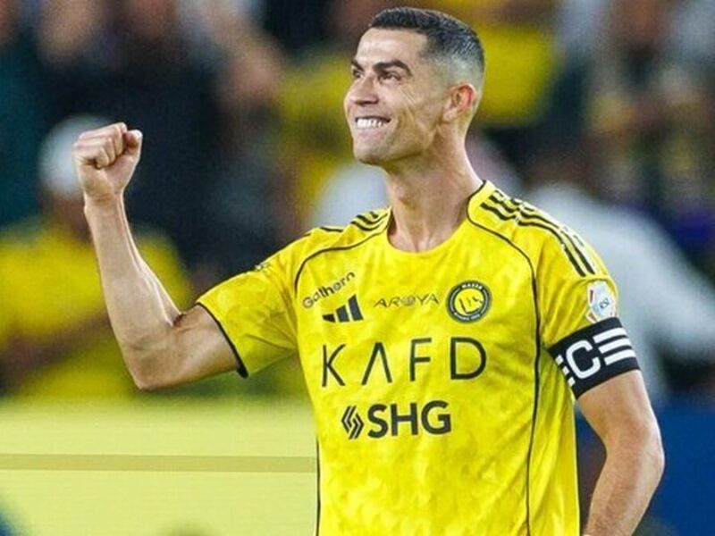 رونالدو به دنبال خرید باشگاه النصر