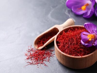 زعفران‌ تقلبی؛ معضل بزرگ بازار است | نقش صنف چاپخانه داران در توزیع گسترده طلای سرخ جعلی