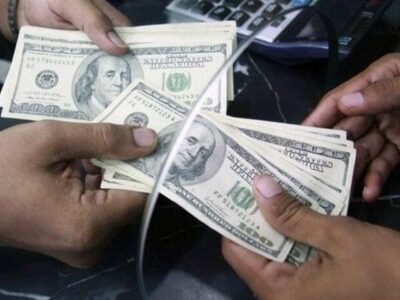 سبقت عرضه از تقاضا در بازار؛ چرا ارز آزاد و رسمی دو قطب مخالف آهن ربا شده اند؟