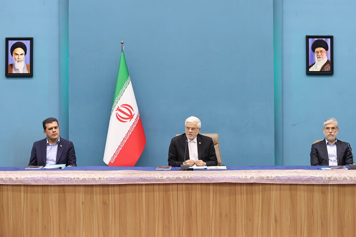 عارف: رؤسای دانشگاه‌ها با سعه‌صدر با دانشجویان تعامل داشته باشند