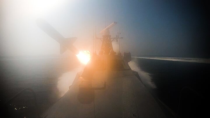 قدرت‌نمایی سپاه در حساس‌ترین گذرگاه انرژی جهانی