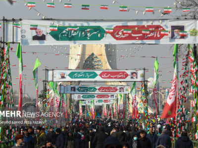 چرا حضور در راهپیمائی ۲۲ بهمن امسال بیش از همیشه اهمیت دارد؟