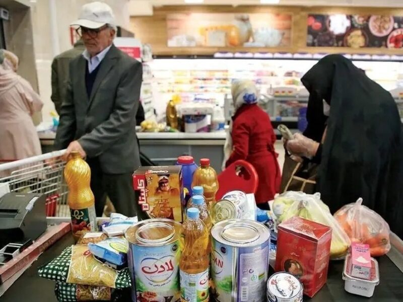 وضعیت کالاهای اساسی در گمرک تشریح شد /  نگرنی بابت کمبود کالا وجود دارد؟